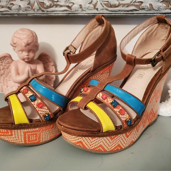 ALDO woman's colorful platform wedge sandal size 8.5 US/ 39 EUR - Picture 1 of 6